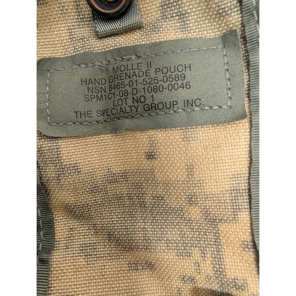 US Milttary ACU MOLLE II Bandoleer, Triple Mag, Assorted Pouches - 7 total items - Picture 14 of 16